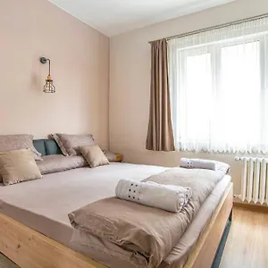 Elegant & Stylish 2 Bedroom Apartamento Sofía