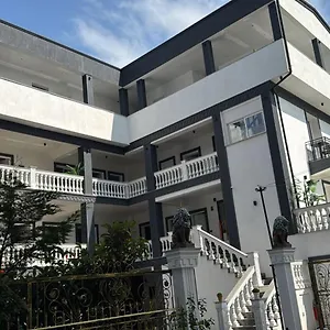 Aaron Hotel Durrës